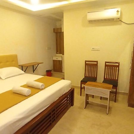 Mahadeepam Residency Villa Tiruvannāmalai Eksteriør billede