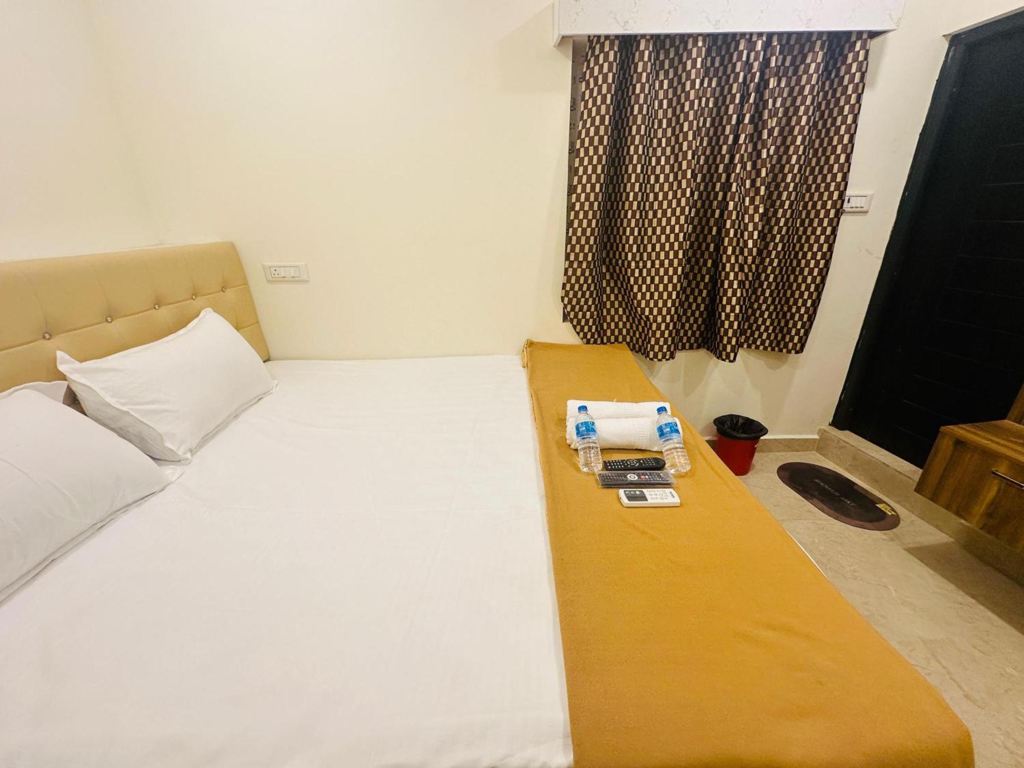 Mahadeepam Residency Villa Tiruvannāmalai Eksteriør billede