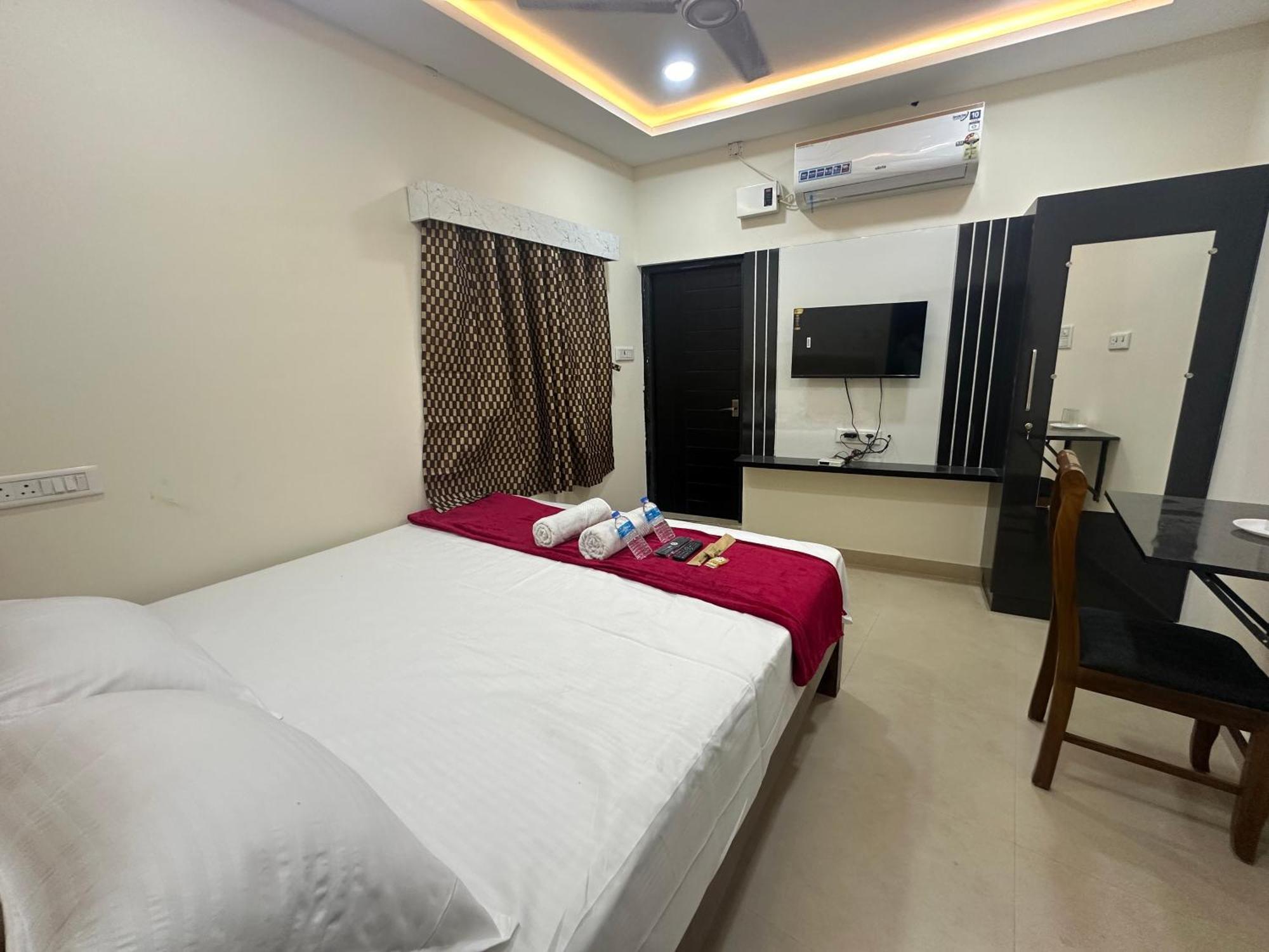 Mahadeepam Residency Villa Tiruvannāmalai Eksteriør billede