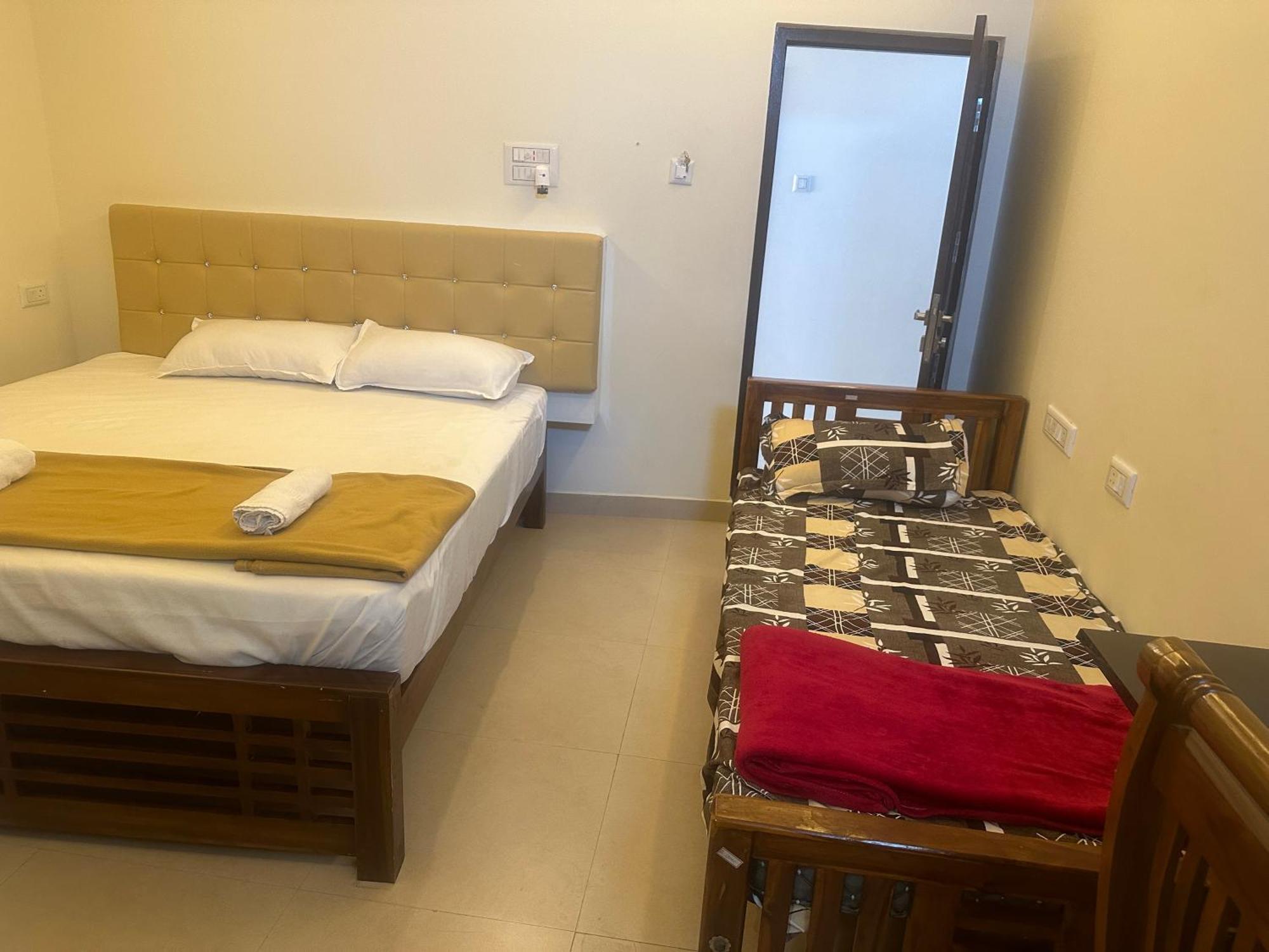 Mahadeepam Residency Villa Tiruvannāmalai Eksteriør billede